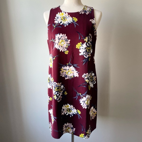 Ann Taylor Factory Dresses & Skirts - Ann Taylor Factory | Sleeveless Floral Shift Dress | Maroon | Size 6P